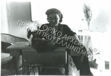 Συλλογή Πολυματίδου - Δαβιλά Στέλλας.