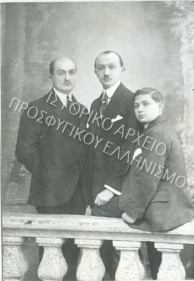 Συλλογή Ζαχαριάδη Μηνά.