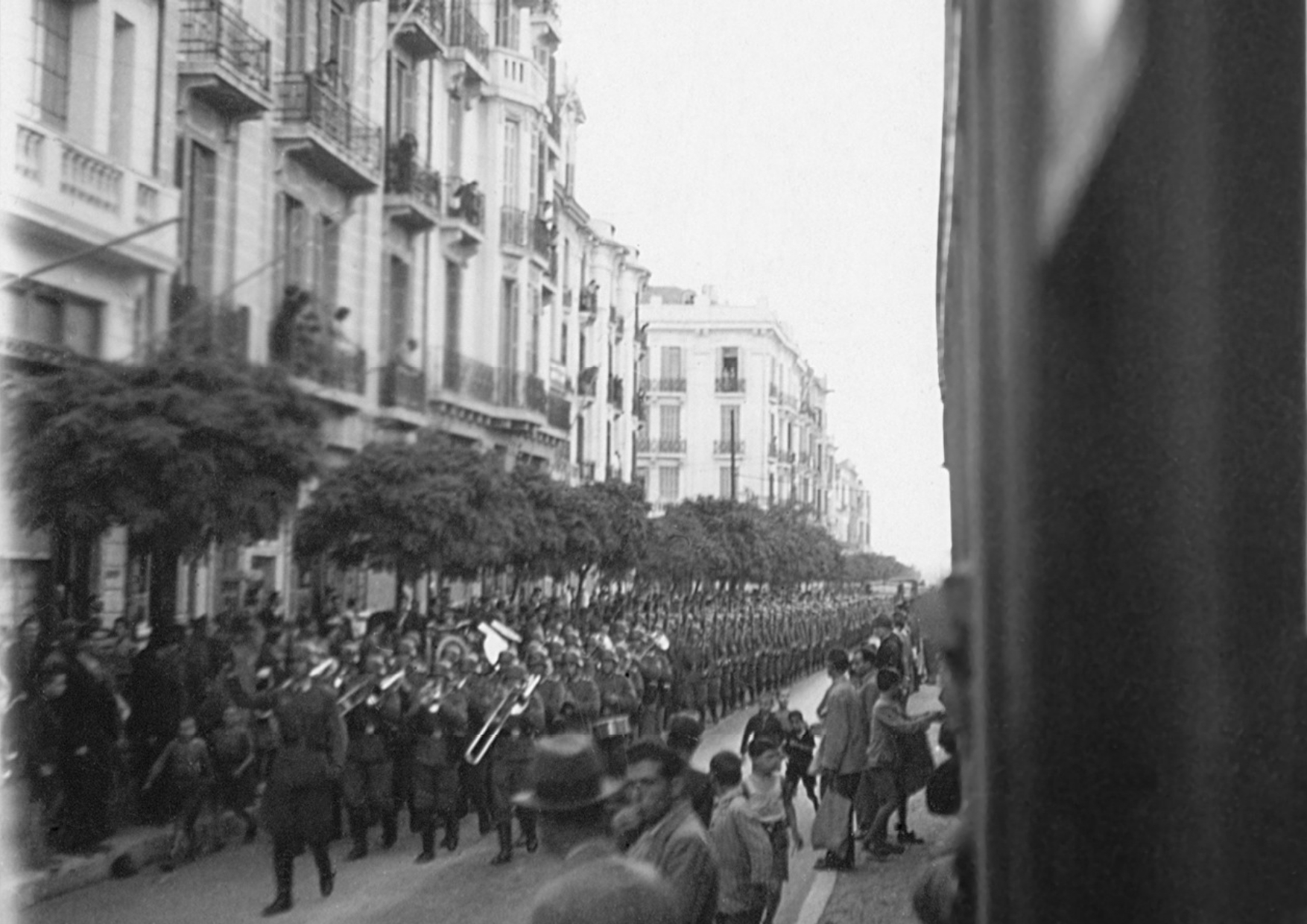 Παρέλαση γερμανικών στρατευμάτων στη Θεσσαλονίκη κάποια από τις μέρες που ακολούθησαν την είσοδο των Γερμανών στην πόλη στις 9 Απριλίου 1941