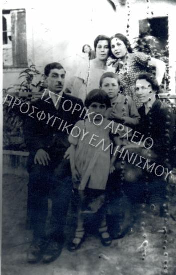 Συλλογή Κοκκά Ευτυχίας.