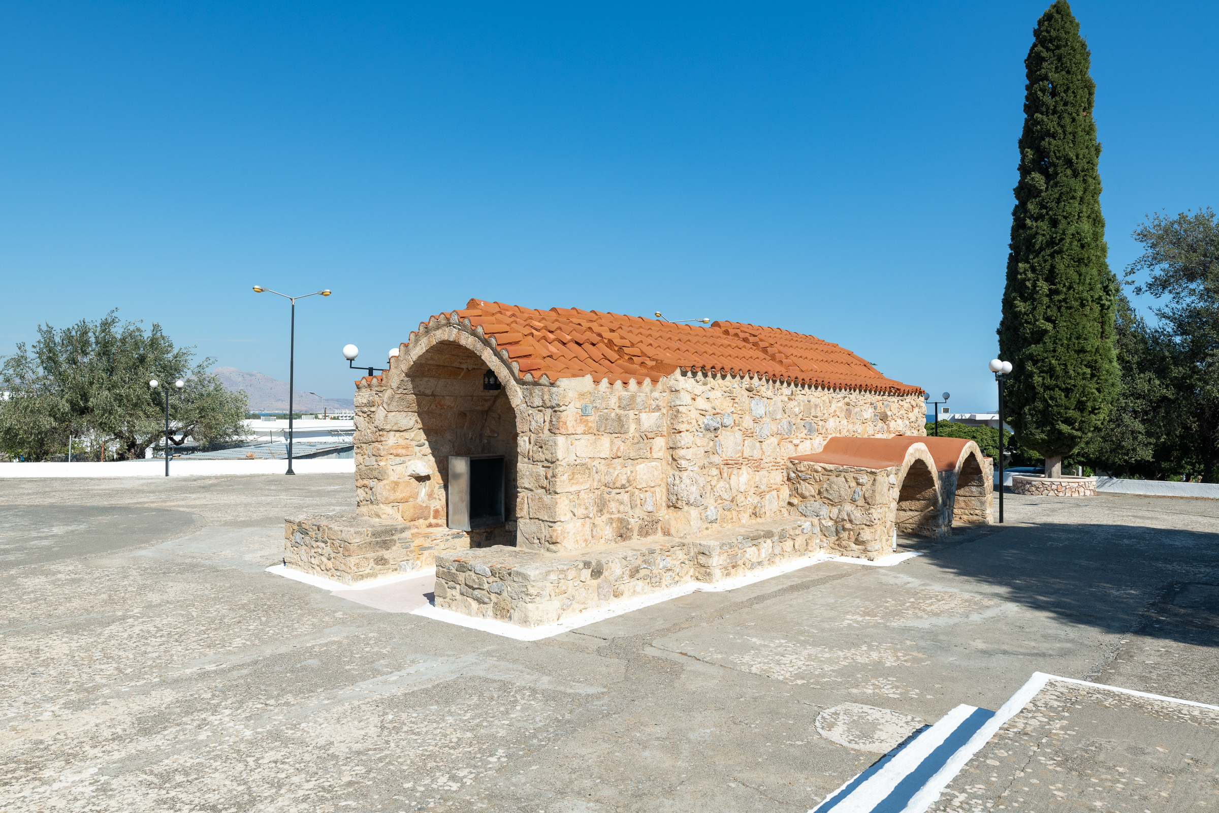 Αγία Κυριακή, Κάλαθος