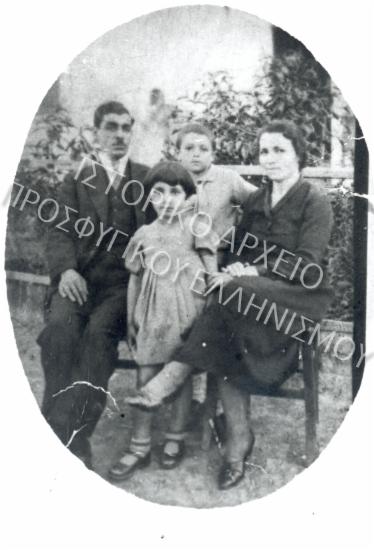 Συλλογή Κοκκά Ευτυχίας.