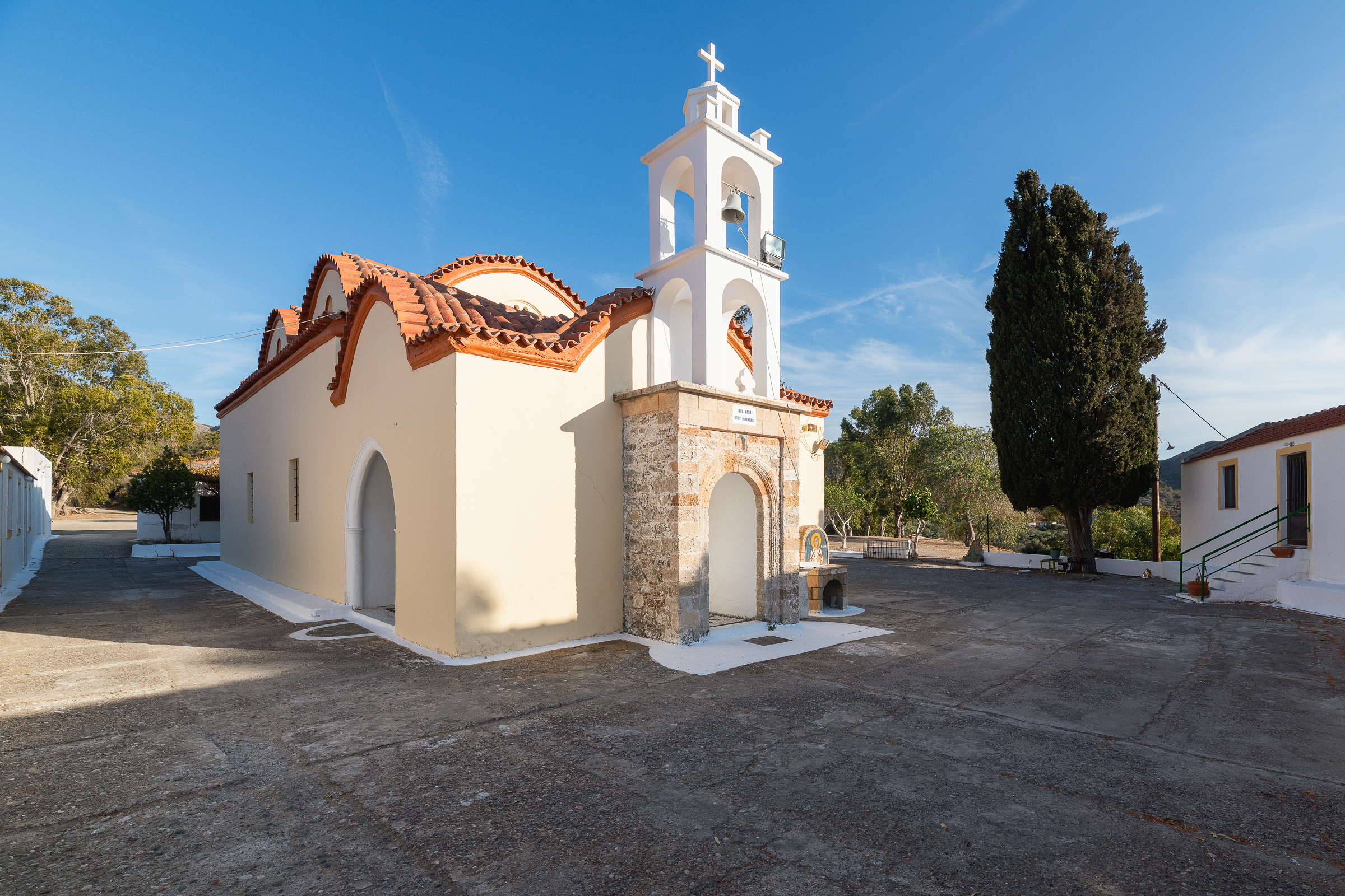 Άγιος Φιλήμονας, Αρνίθα