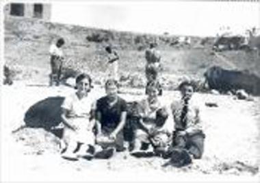 Συλλογή Βιοπούλου - Ζαχαριάδου Δέσποινας.