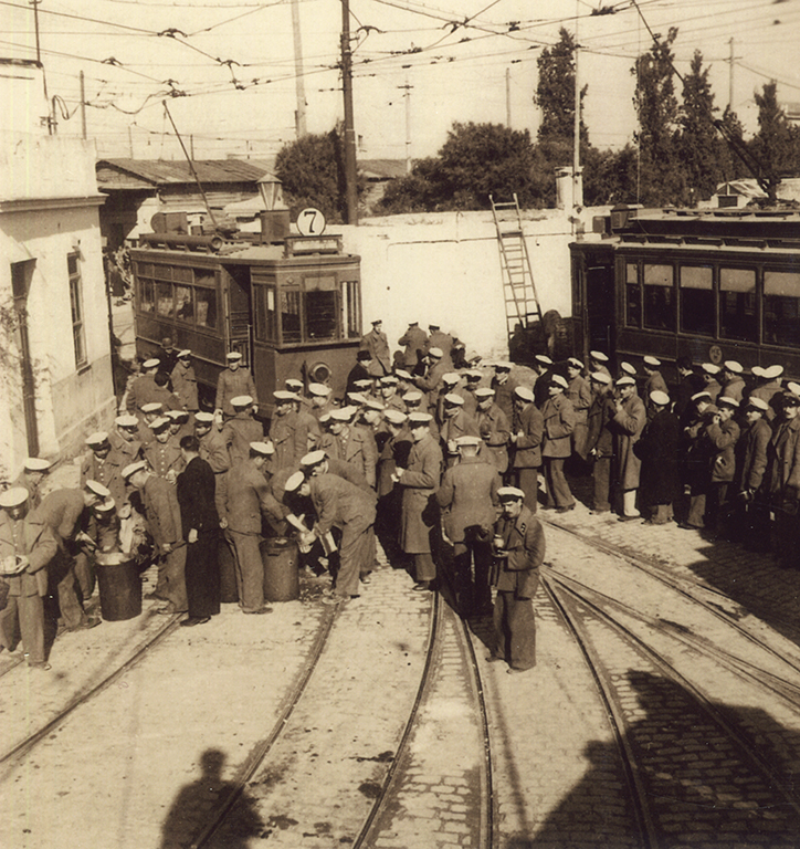 Συσσίτιο εργαζομένων των τραμ Αθηνών την περίοδο του Β΄ Παγκοσμίου Πολέμου