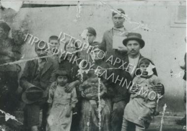 Συλλογή Καρβουνίδου Πολυξένης.