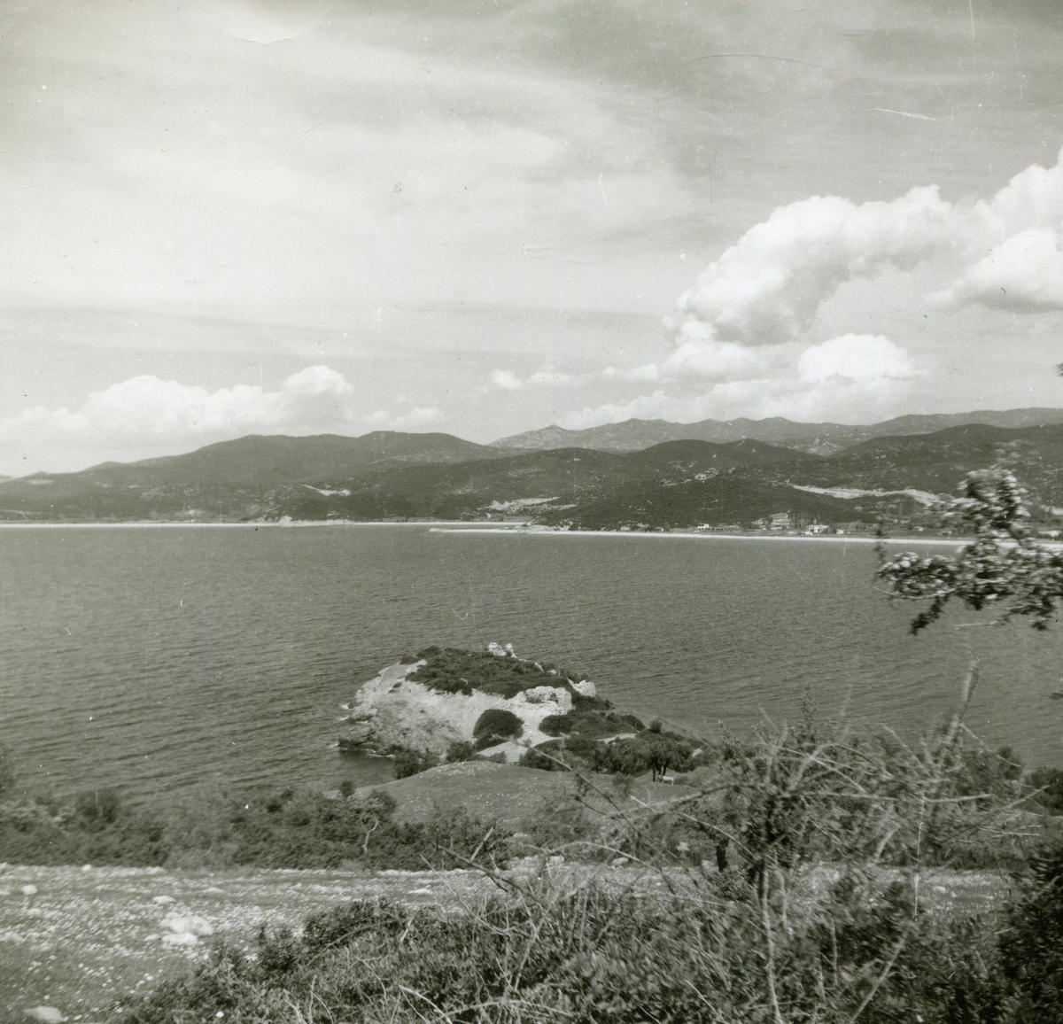 Άποψη της Ληκύθου της Τορώνης, 20ος αι.