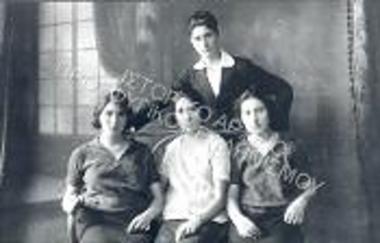 Συλλογή Νικολαΐδου - Κάτσινα Αναστασία.