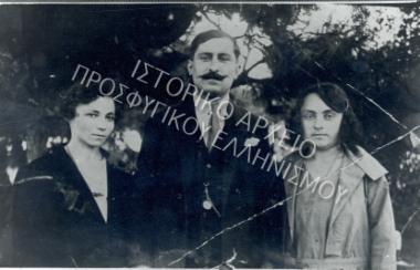 Συλλογή Κοκκά Ευτυχίας.