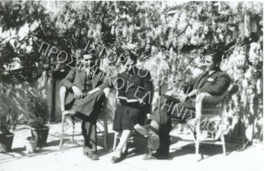 Συλλογή Καρβουνίδου Πολυξένης.