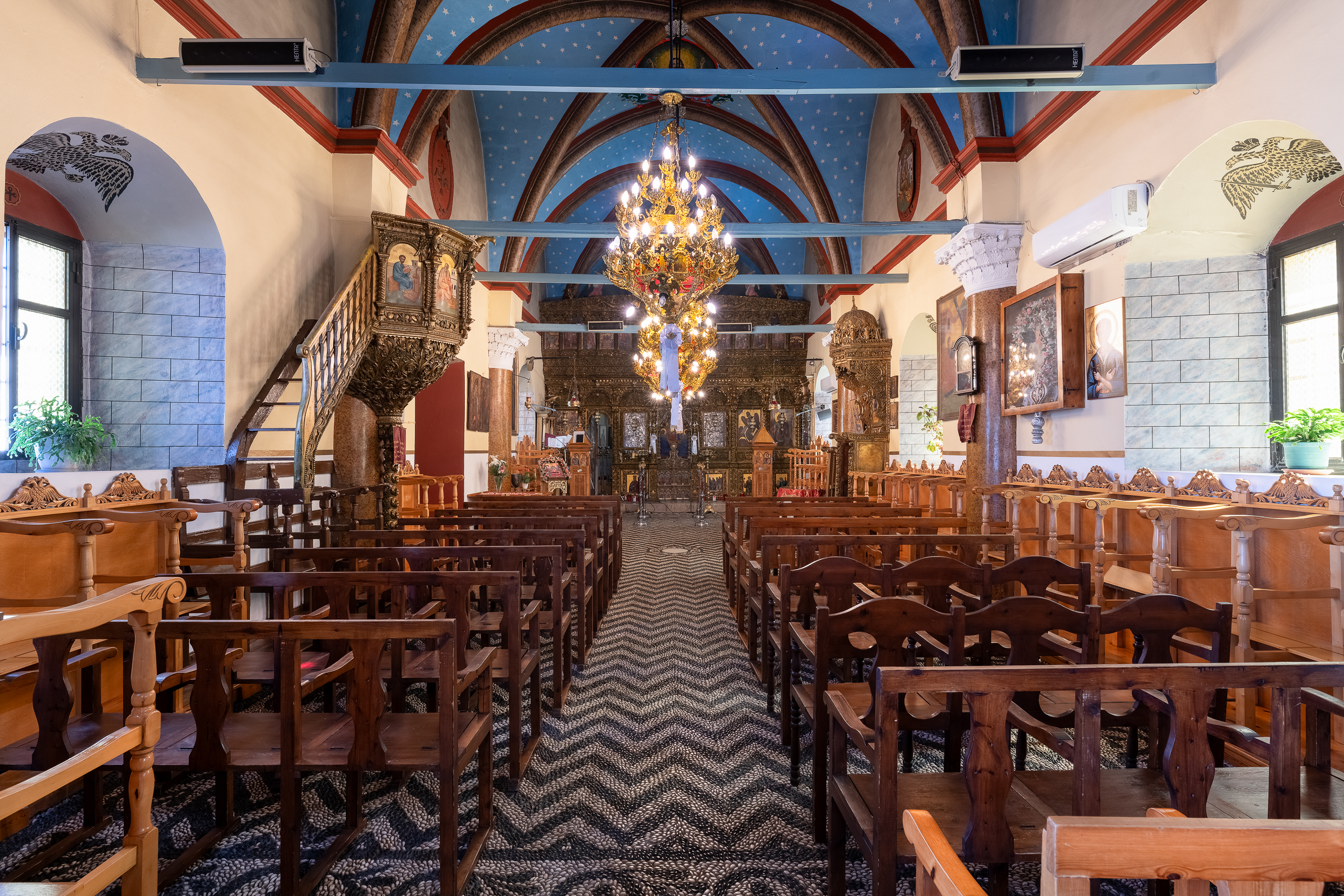 Κοίμηση της Θεοτόκου, Έμπωνας