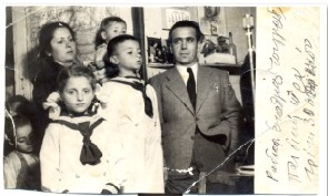 Στο ραδιοφωνικό σταθμό του Χρίστου Τσιγγιρίδη σε πρόγραμμα παιδικής ώρας