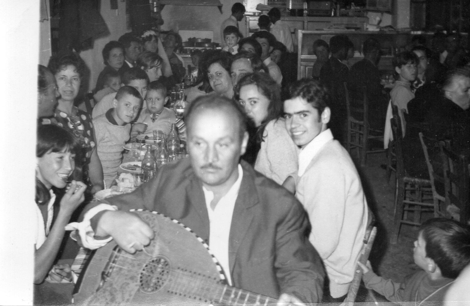Γλέντι γάμου στον Ασκό Βόλβης τη δεκαετία του 1960