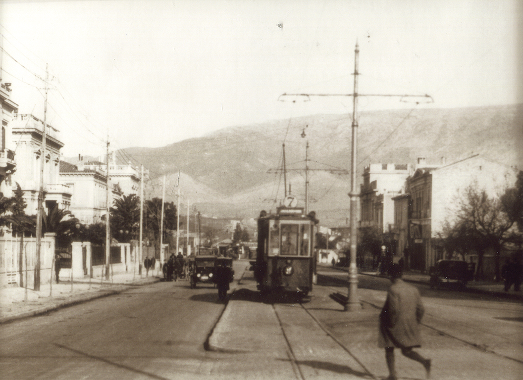 Το τραμ της γραμμής 7 που ακολουθούσε τη διαδρομή Ομόνοια/Πανεπιστημίου - Αμπελόκηποι, 20ος αι.