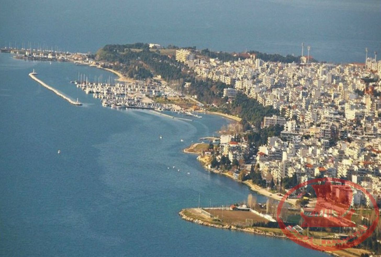 Αεροφωτογραφία των Συνοικισμών, Νέας Κρήνης, Αρετσούς, Κουρί και Κατιρλί, το Λιμανάκι της Μαρίνας, του Ναυτικού Ομίλου Καλαμαριάς και τα ανάκτορα (Παλατάκι).