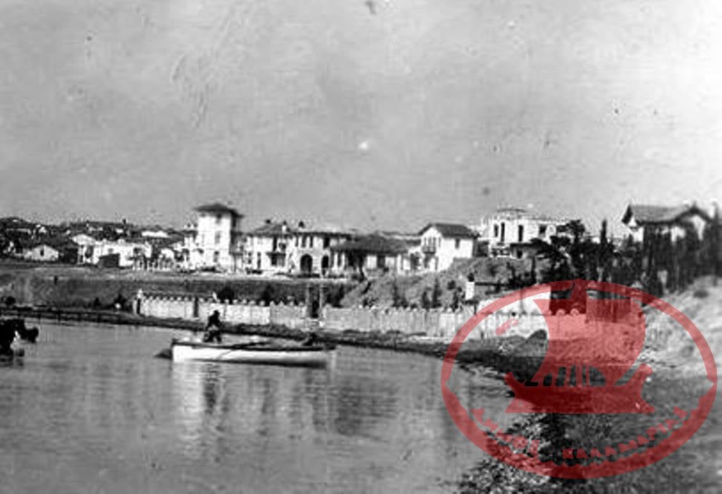 Αρετσού - Νέα Κρήνη. Τα κτίρια της οδού Πλαστήρα