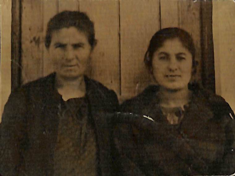 Ελένη Κάργα, 1922