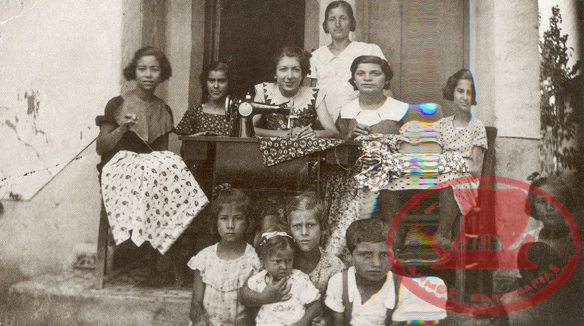 Το μοδιστράδικο της Τασούλας Μελισσίδου στην οδό Μυστακίδου στο Κουρί το 1936-1937
