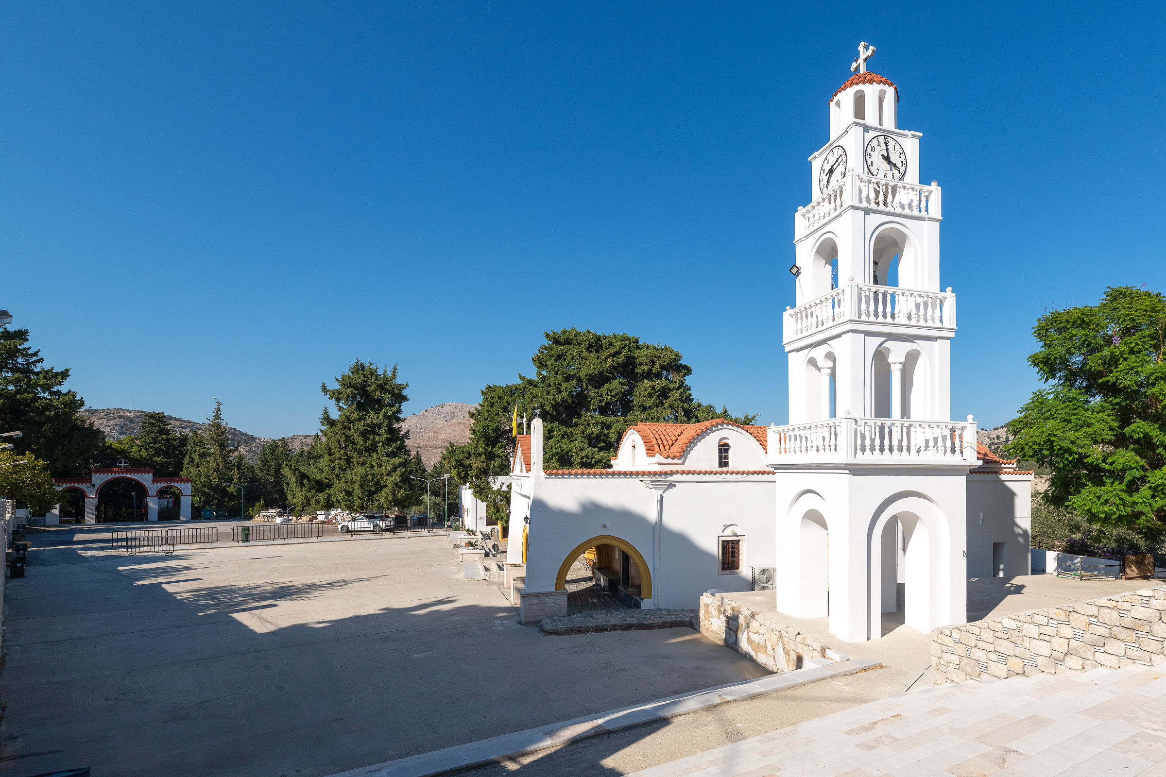 Γενέσιο της Θεοτόκου-Παναγία Τσαμπίκα, Αρχάγγελος