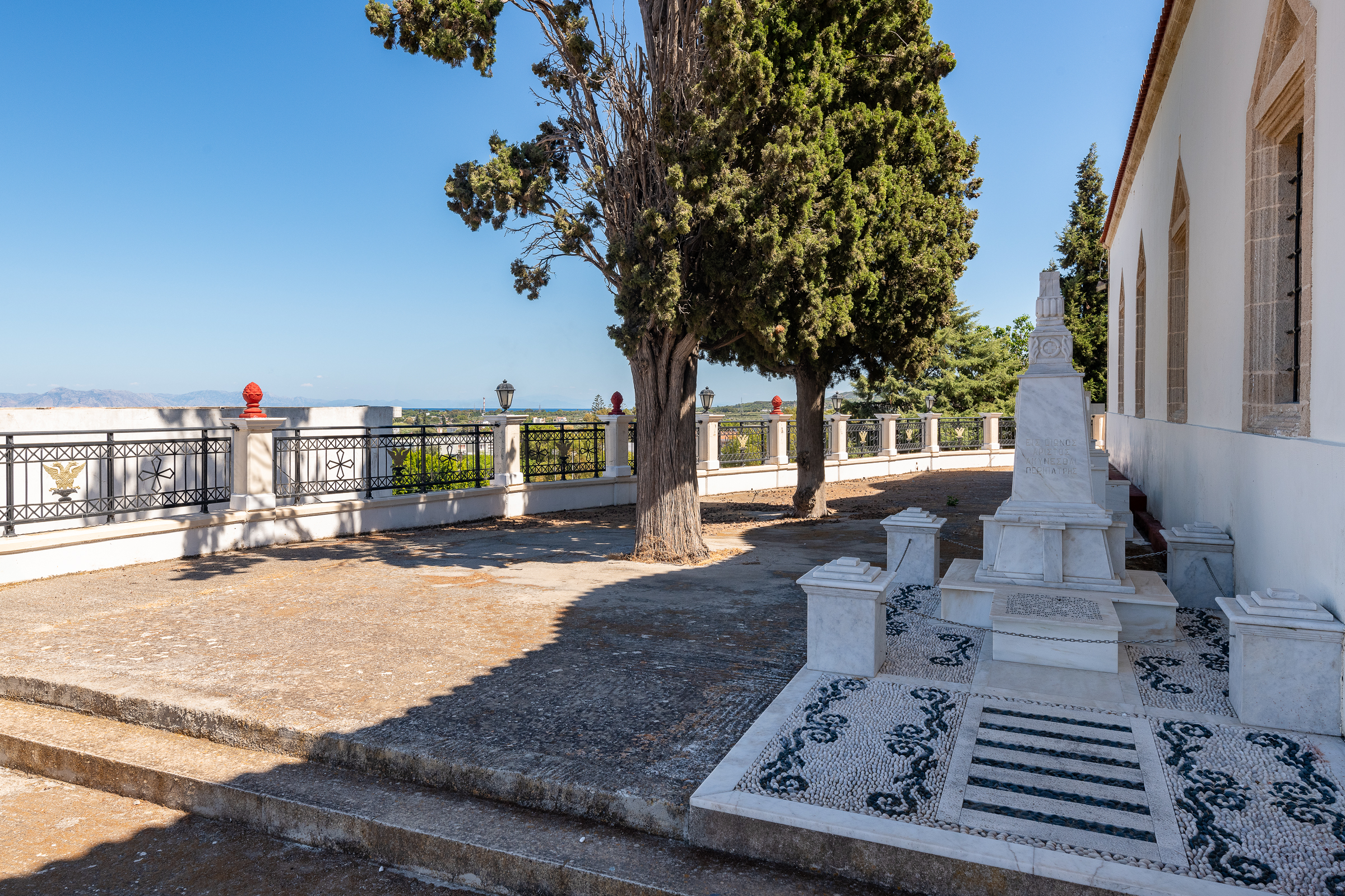 Άγιος Λουκάς, Σορωνή