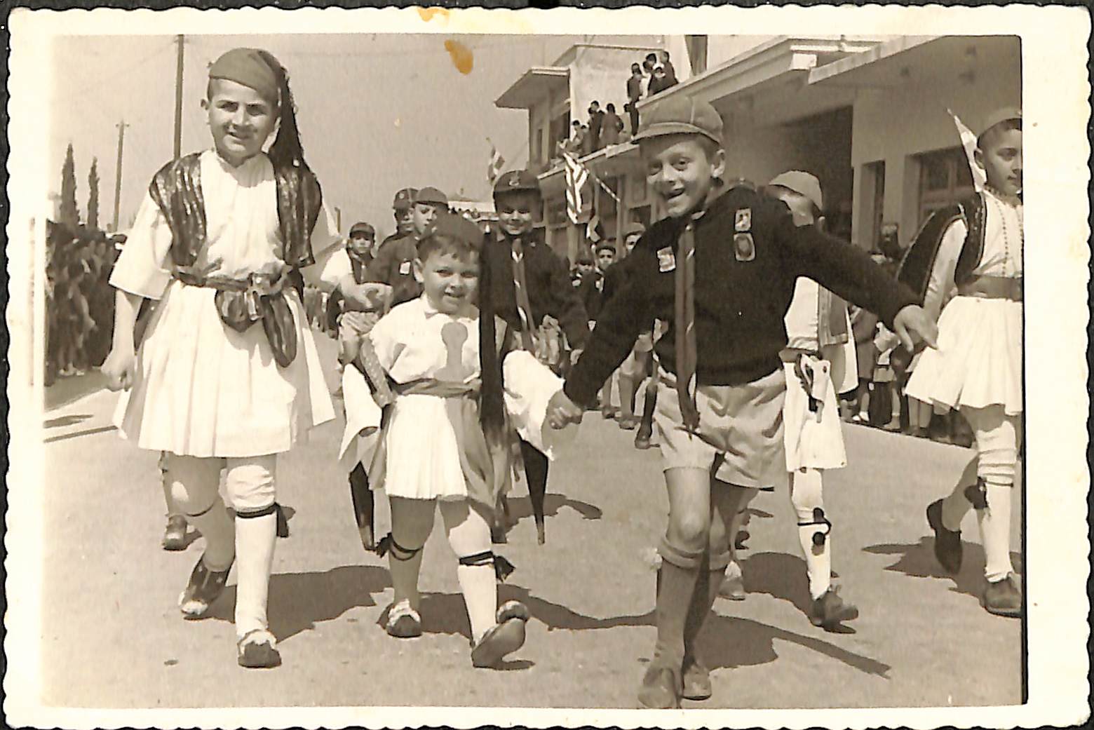 Παρέλαση στην οδό Κομνηνών, Καλαμαριά,1958