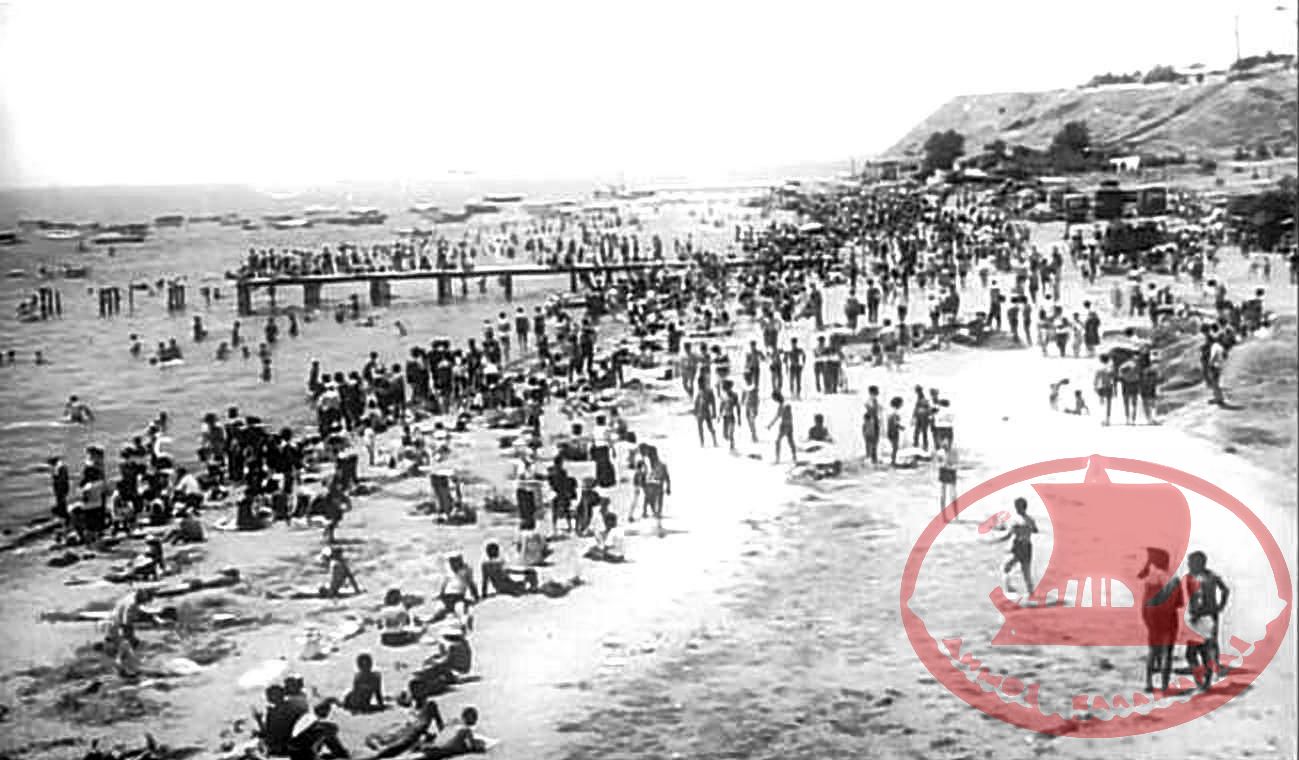 Η Πλαζ της Αρετσούς, τα Απολυμαντήρια και η σκάλα που βγήκαν η Πρόσφυγες 1922