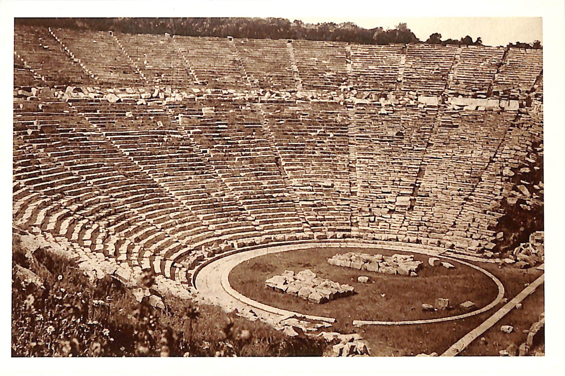 Το αρχαίο θέατρο της Επιδαύρου το 1890