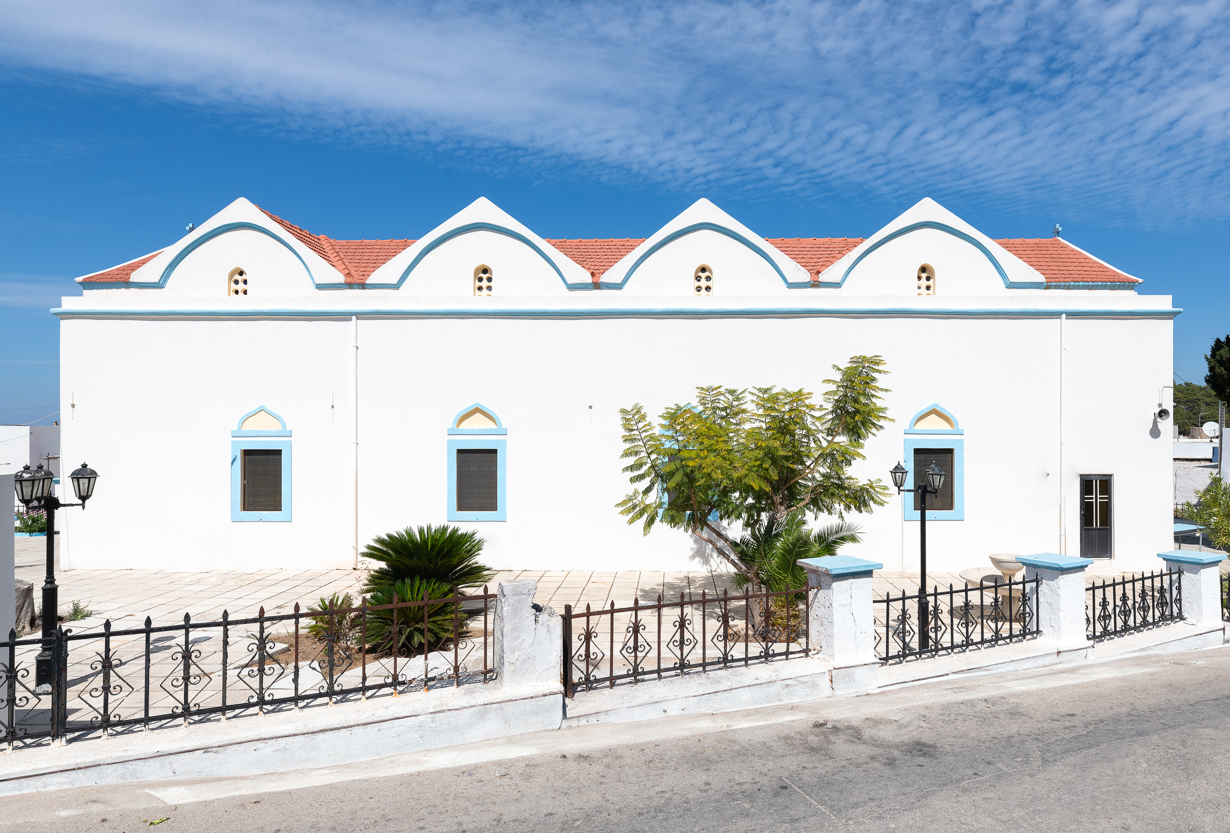 Κοίμηση της Θεοτόκου, Έμπωνας